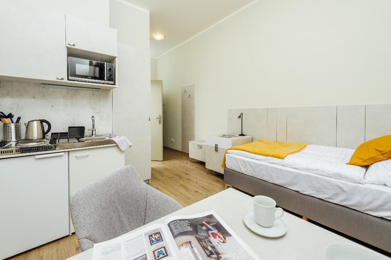 Apartmanovy Dom Grand - Contactless Check In トレンチアンスケ・テプリツェ エクステリア 写真